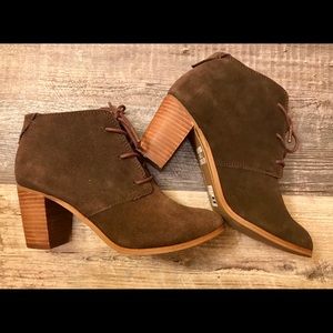 Toms - size 7.5 brown vegan suede heels -